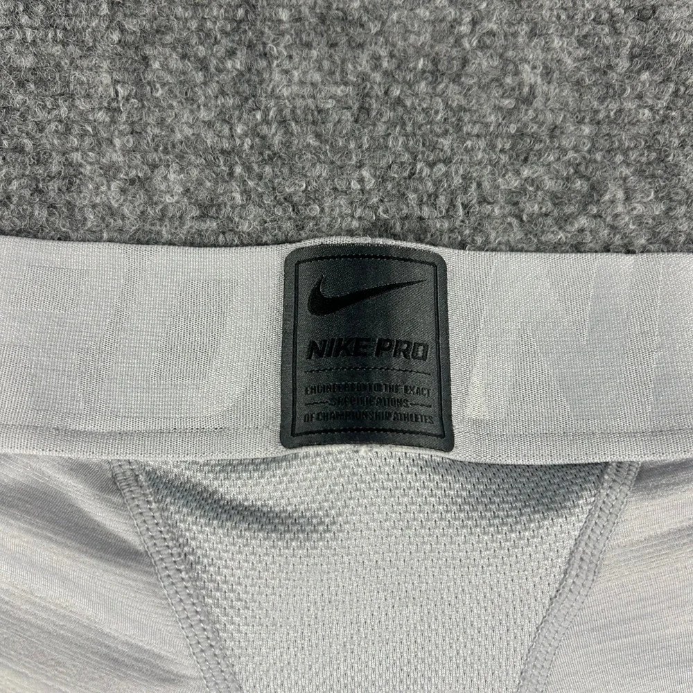 Nike Pro Aeroloft‎ Hyperwarm Tights Mens XL Gray Padded Compression 810383-012
